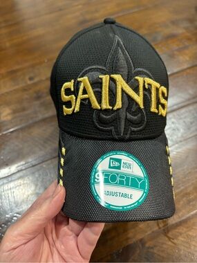 New Era Black and Gold 9FORTY Adjustable Cap